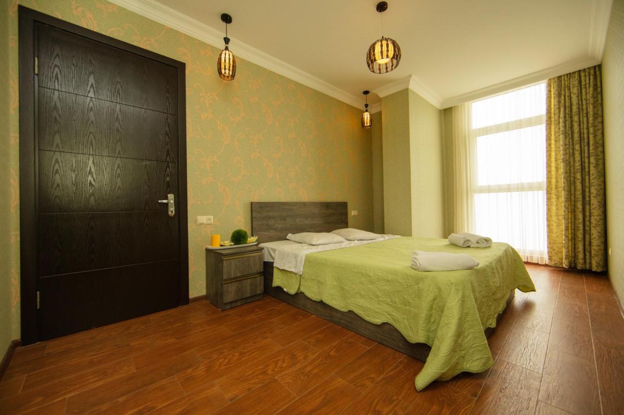 Sea Towers Suite Batumi Exterior foto